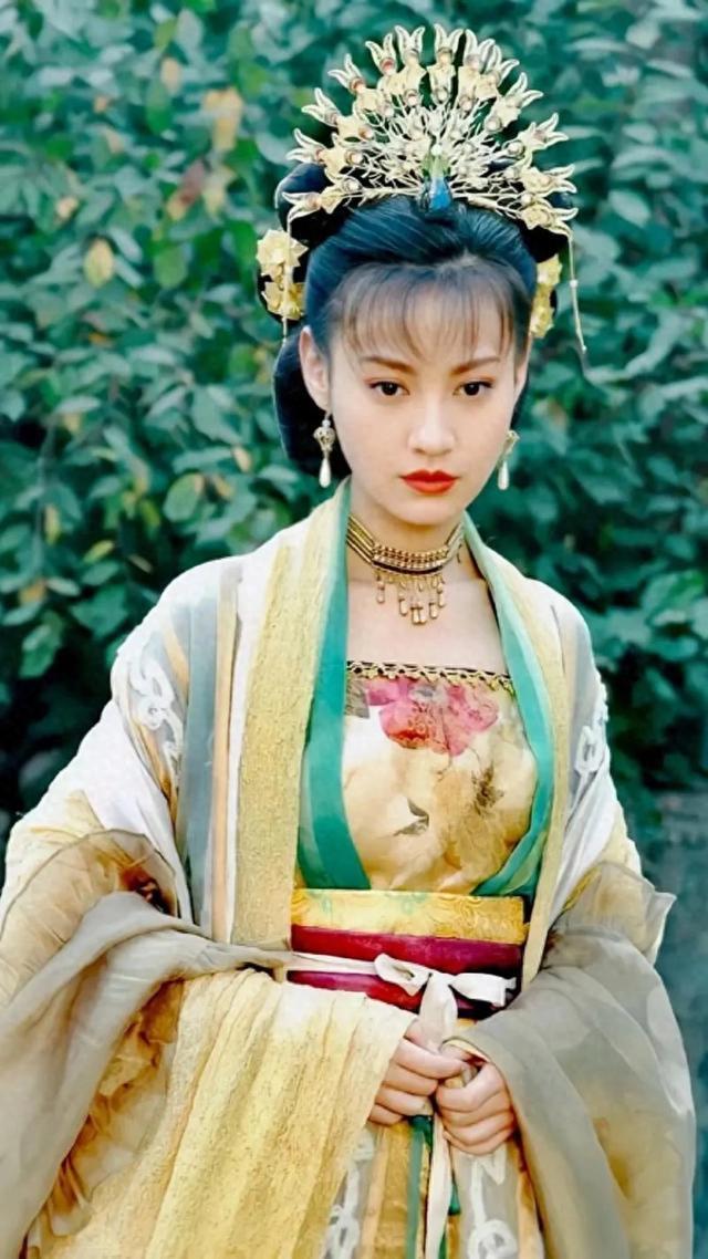 雪莉杨外婆是红姑娘吗