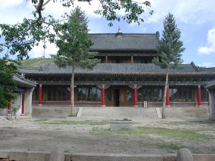 喀喇沁旗锦山大厦哪年建的
