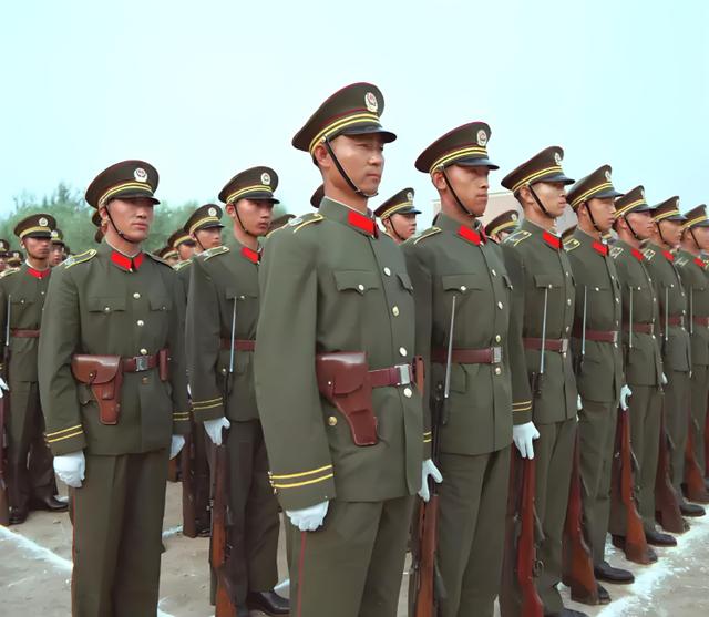 武警内卫一般服役几年