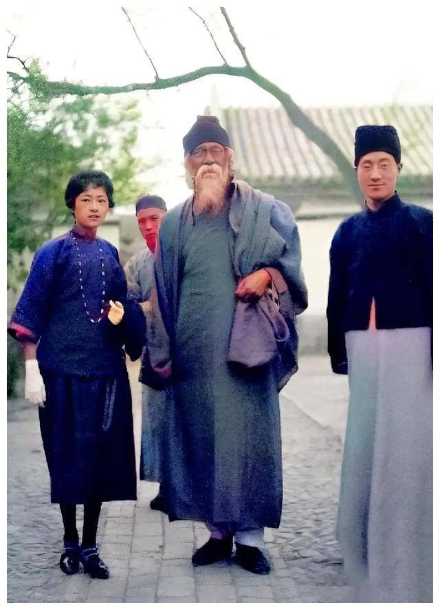 金庸的表哥是徐志摩吗