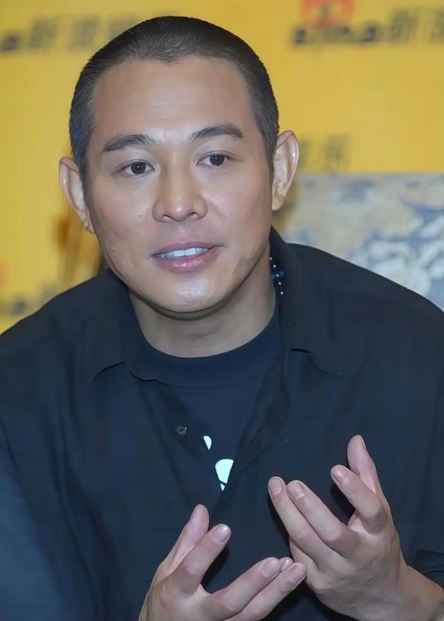 李连杰为什么加入新加坡国籍
